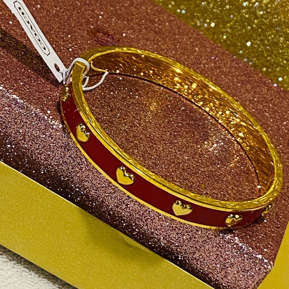 Coach Heart Bracelet - Picture 2 of 8